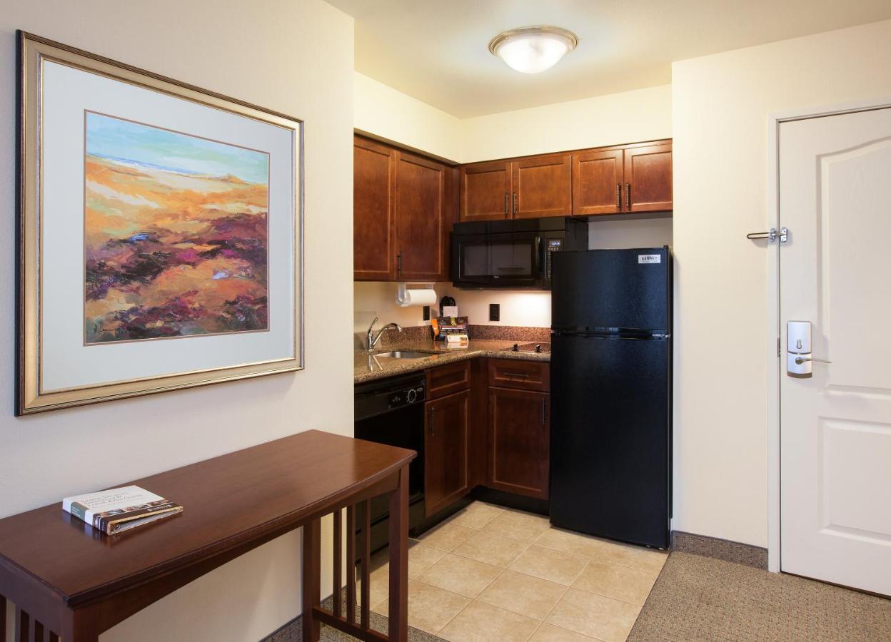 Staybridge Suites El Paso Airport By Ihg Exterior foto