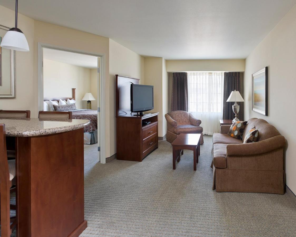 Staybridge Suites El Paso Airport By Ihg Exterior foto
